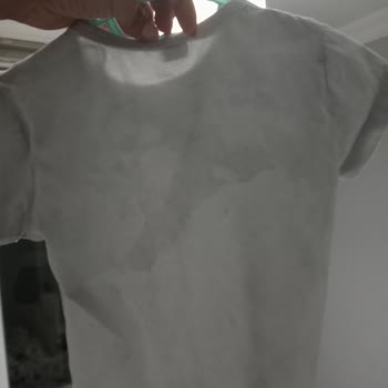 Çamaşır Makinesi Kıyafetlerde Leke Sorunu Yaşatıyor