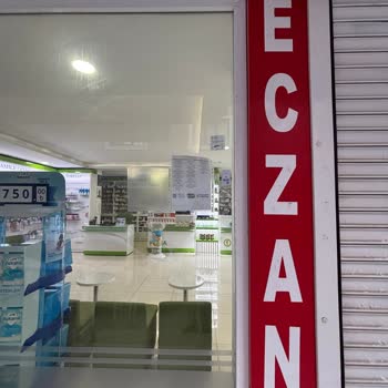 Nöbetçi Eczanede Kapalı Kapı Mağduriyeti