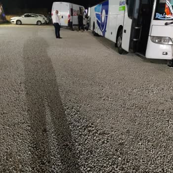 Patlak Lastikle Güvensiz Ve Gecikmeli Yolculuk Deneyimi