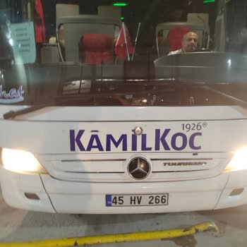 Patlak Lastikle Güvensiz Ve Gecikmeli Yolculuk Deneyimi