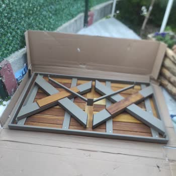 Kırık Masa Ve Çözülmeyen Sorun: Bauhaus'tan Hayal Kırıklığı