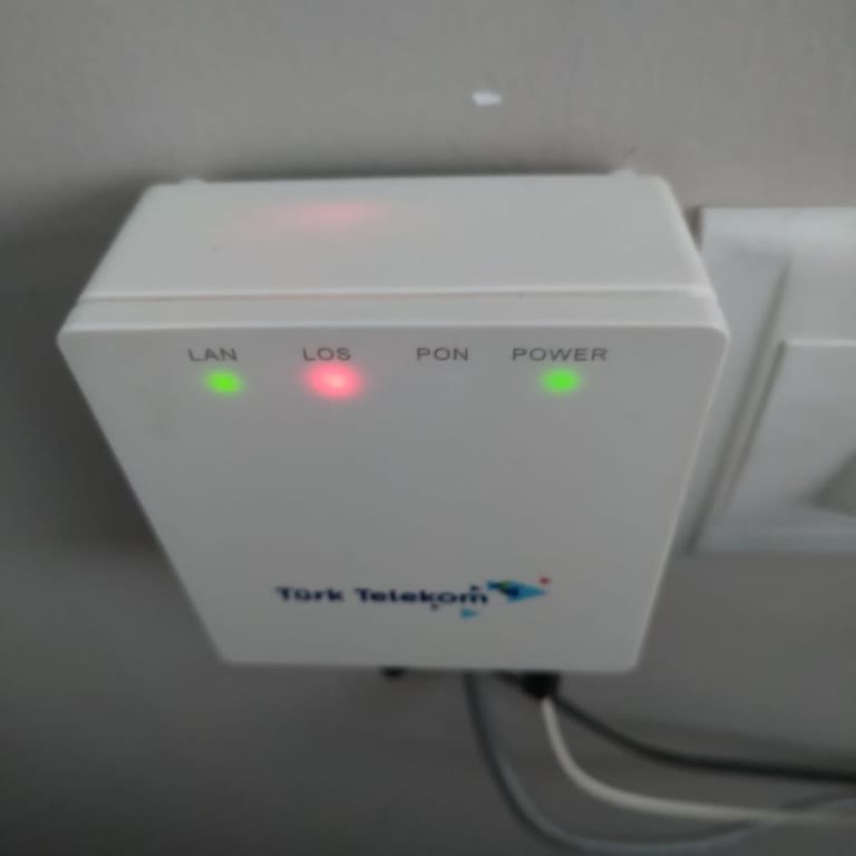 Sürekli Bağlantı Sorunu Ve Haksız Fatura Ücretleri Nedeniyle Sözleşme Feshi Talebi