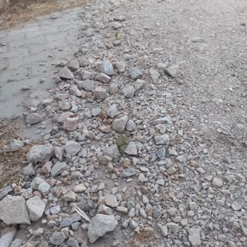 Türk Telekom'un Yol Çalışması Sonrası Moloz Sorunu Ve İlgisizlik