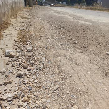 Türk Telekom'un Yol Çalışması Sonrası Moloz Sorunu Ve İlgisizlik