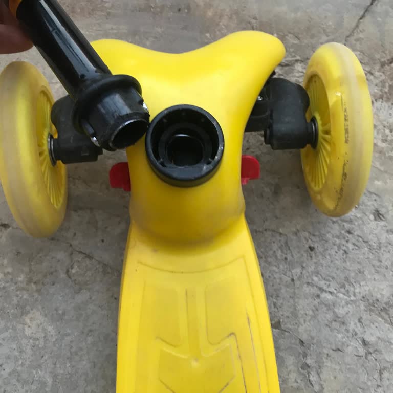 Aldığım Scooter'ın Parçası Kırıldı, Muhatap Bulamıyorum