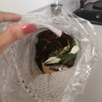 Çiçek Teslimatı Hem Geç Hem De Eksik Ve Kötü Durumda Yapıldı