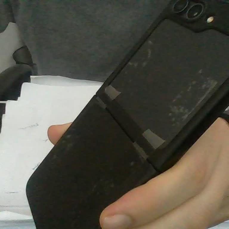 Katlanabilir Telefonum Katlanmıyor Aniden Kapanıyor