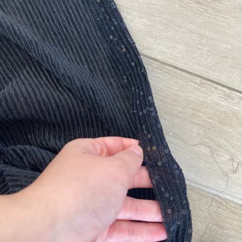 Siparişimdeki Elbise Defolu Ve Dikişleri Hatalı Geldi