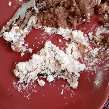 Aldığım Yaş Pastada Bozuk Tat Ve Krem Şanti Sorunu Tekrarlanıyor