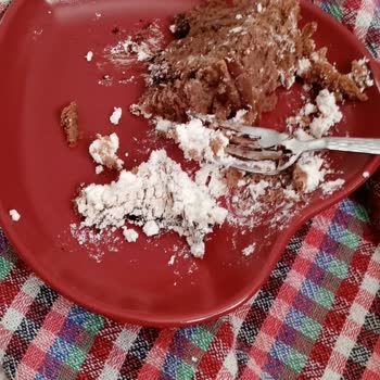 Aldığım Yaş Pastada Bozuk Tat Ve Krem Şanti Sorunu Tekrarlanıyor