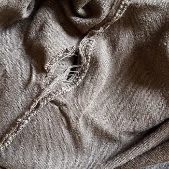 İki Yıkamada Sökülen Pantolona Çözüm Yok!