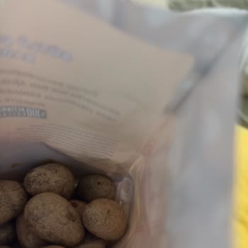 Aldığım Kahve Dünyası Bademli Çikolatalar Bozulmuş Ve Güven Vermiyor