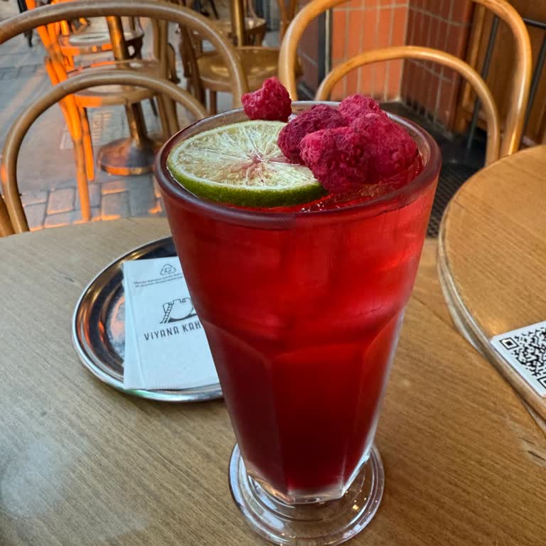 Bozuk San Sebastian Tatlısı Ve İlgisiz Personel Deneyimi