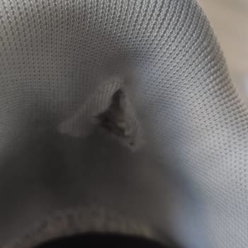 Kısa Sürede Yırtılan Ayakkabılara Değişim Yapılmıyor