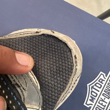 Skechers Kısa Sürede Dikişleri Patlayan Ayakkabılarda Değişim Reddi Şaşkınlığı