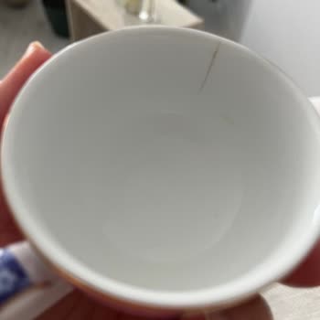 Yüksek Fiyata İnatla Çatlak Ürün Gönderimi