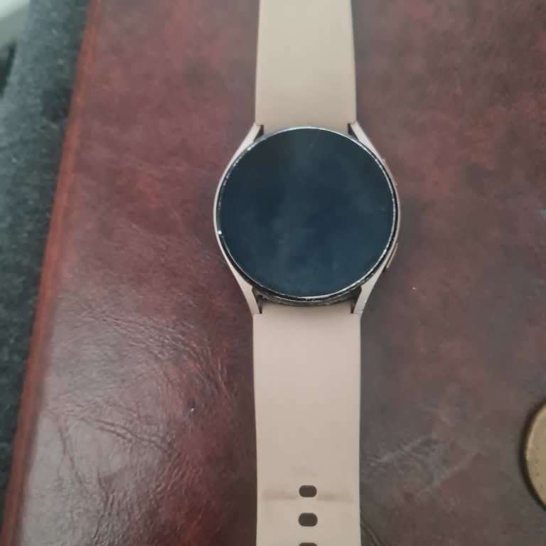 My Temu Order Arrived Without the Free Grey Watch I Was Promised