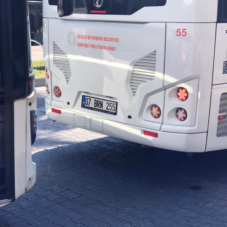 Otobüs Şoförünün Saygısız Ve İlgisiz Davranışı