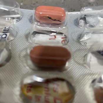 I Report Cracked Tablets and No Support from Vitabiotics Immunace for Months