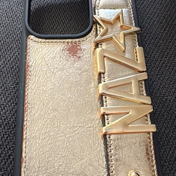 Kılıfın Hızla Deforme Olması Ve Müşteri Hizmetlerinin Yetersizliği