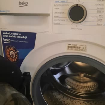 Beko Çamaşır Makinesi Lastiği 1 Yıl Dolmadan Yırtıldı, Servis Ücret Talep Etti