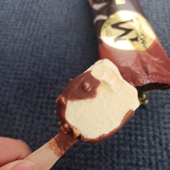 Magnum Mini Badem'de Kum Gibi Doldurma Ve Boğazda Tahriş