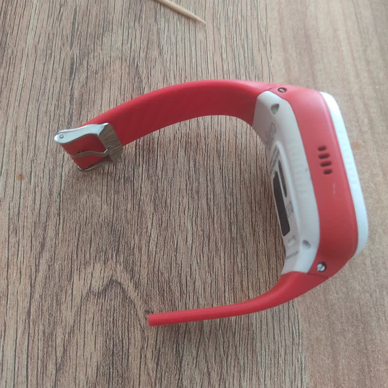 Garanti Kapsamındaki Saatin Kordonu Kopunca Servis Yeni Saat Almamı İstedi