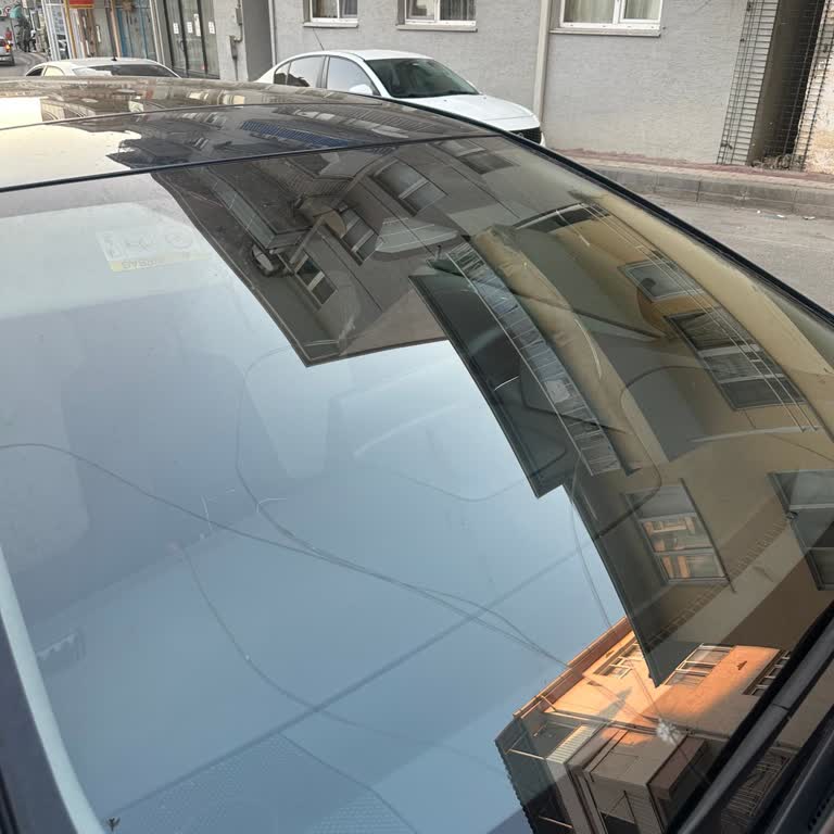 Toyota Bayisinden Cam Değişimi İçin 50 Gündür Haber Bekliyorum