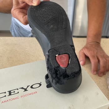 Ceyo Sandaletin Topuğu Kısa Sürede Dağıldı, Müşteri Hizmetleri Çözüm Sunmadı