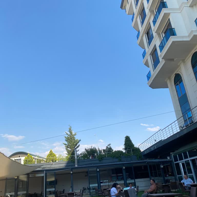 Yiyecek Ve İçecek Kalitesi İle Personel Davranışlarından Memnun Kalmadım