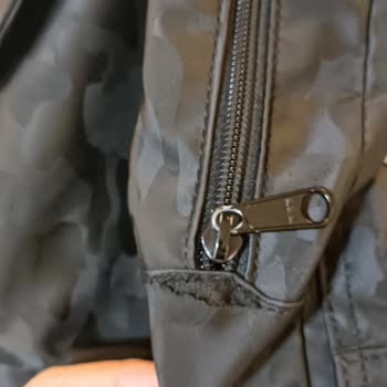 Mavi Markalı Çantada Sürekli Dikiş Atma Sorunu Ve Yetersiz Garanti