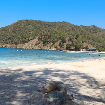 Günlüklü Koyu'nda Eşitsiz Muamele Ve Otopark Sorunu