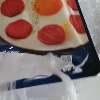 Özlem Sucuğu Dana Diye Aldım Piliç Çıktı, Kokusu, Tadı Çok Kötü!