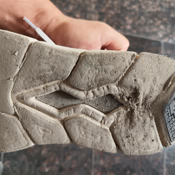 Lotto Üç Ayda Kullanılamaz Hale Gelen Garantili Ayakkabı Mağduriyeti