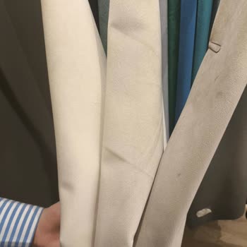 Yanlış Renk Ve Kusurlu Koltuk Teslimatı, Destek Bekliyorum