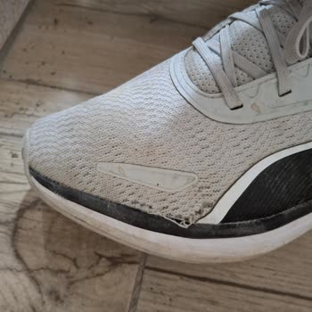 Yeni Alınan Puma Ayakkabının Kısa Sürede Yırtılması Hayal Kırıklığı Yarattı