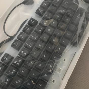 Kırık Gelen Ürün Ve İlgisiz Müşteri Hizmeti Deneyimi