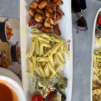 Tavuk Dünyası'nda Soğuk Ve Eksik Servis Hayal Kırıklığı Yarattı