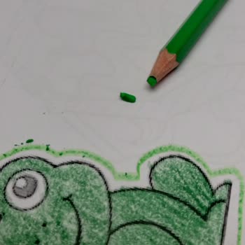 Pritt Boya Kalemlerinin Uçları Çok Çabuk Kırılıyor