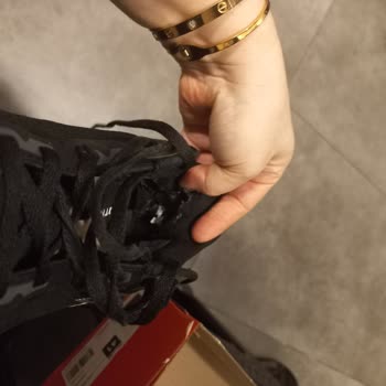 FLO'dan Aldığım Ayakkabılarda Tekrarlayan Sorunlar Ve Değişim Talebimin Reddedilmesi