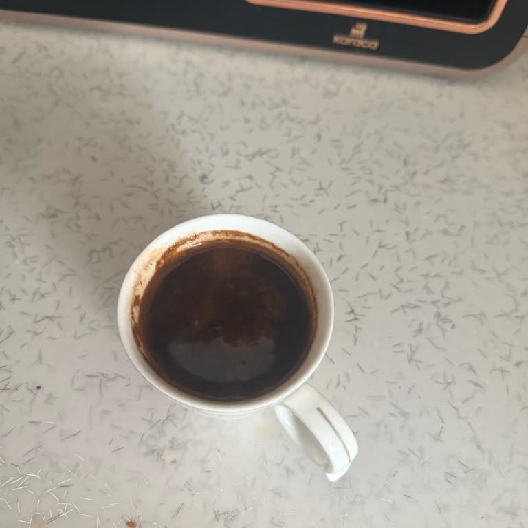 Karaca Kahve Makinesi Kahveyi Yakıyor
