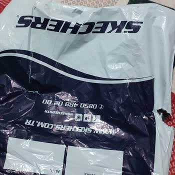 Skechers Siparişimde Hasarlı Kutu Ve Yetersiz Kargo Hizmeti