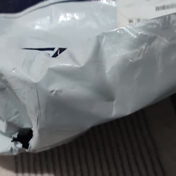 Skechers Siparişimde Hasarlı Kutu Ve Yetersiz Kargo Hizmeti