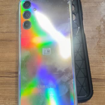 One UI 7 Update Made My Samsung M34 Overheat and Lag Badly