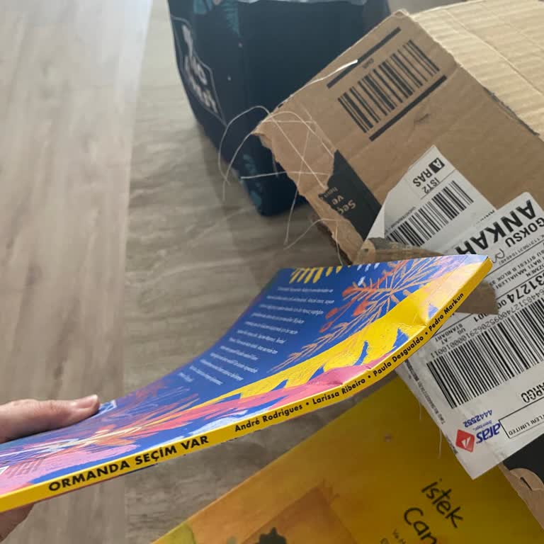 Siparişlerimde Kitaplar Korumasız Gönderildi Ve Hasarlı Geldi İade Süreci Zorluyor