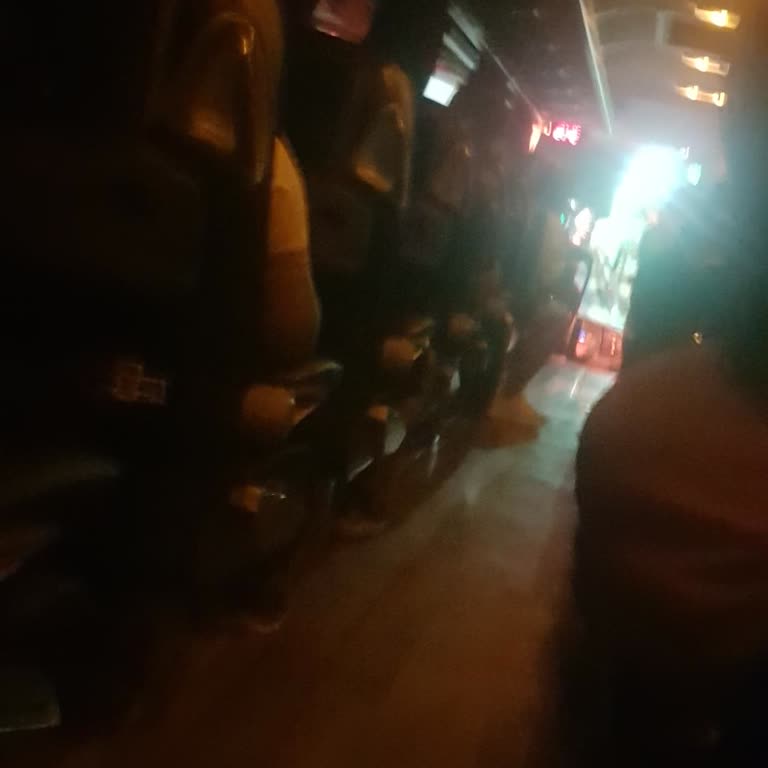 Arızalı Otobüste Endişeli Ve Mağdur Yolculuk