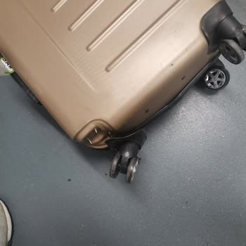 Pegasus İle Yaşanan Rötar, Kırık Bagaj Ve Yüksek Ek Ücret Mağduriyeti