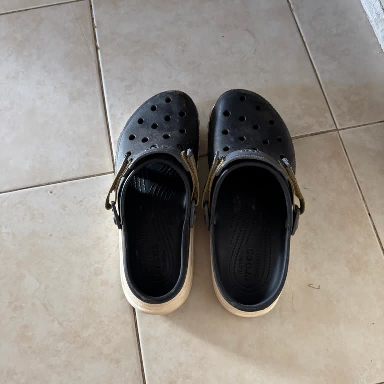 Siparişimde Farklı Numara Crocs Terlik Gönderildi, İade Kabul Edilmedi