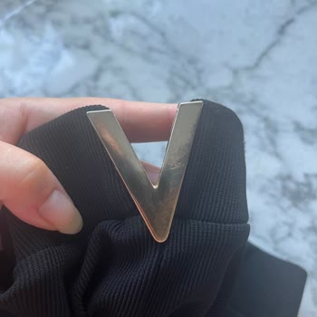 Kıyafet Takımının Tokası Yıkamada Karardı, Firma Sorumluluk Almadı