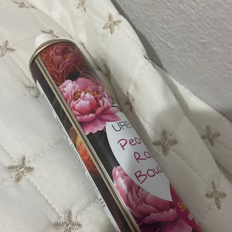 Urban Care Kuru Şampuan İlk Kullanımlarda Tükendi